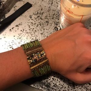 Green/gold beaded bracelet